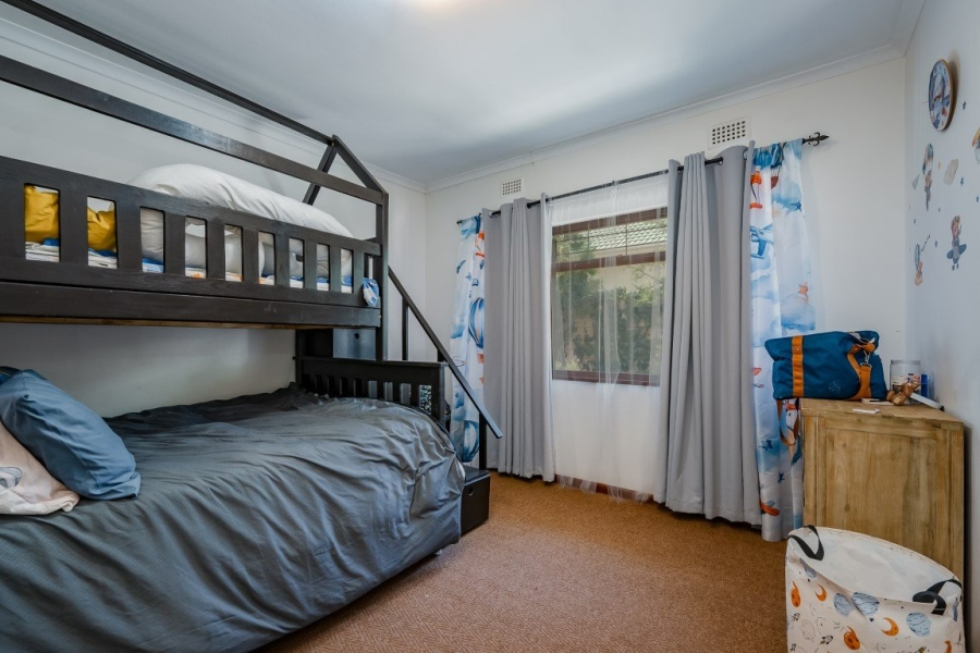 6 Bedroom Property for Sale in Golden Acre Western Cape